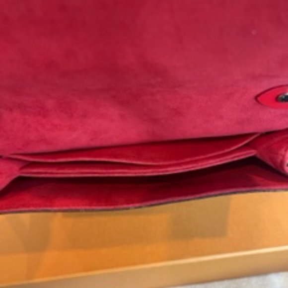 Louis Vuitton Crossbody - Picture 2 of 8